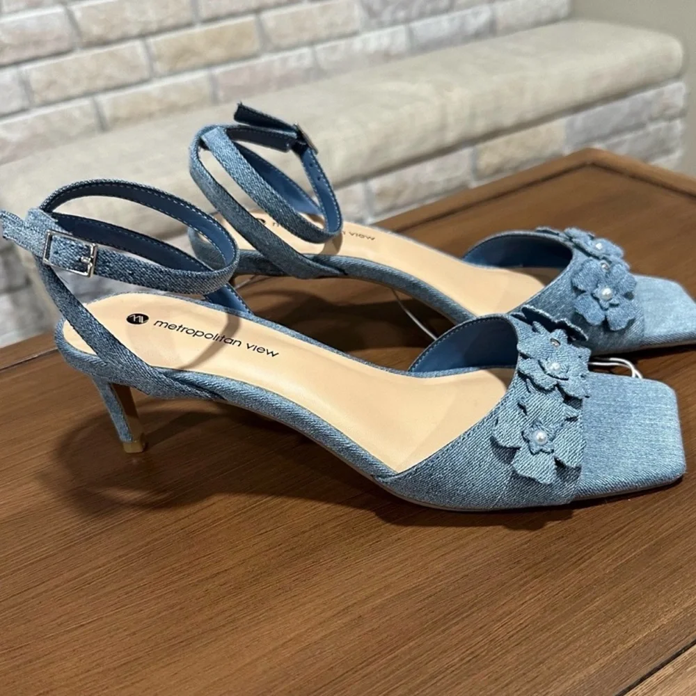 Denim Floral Kitten Heels Ankle Strap Sandals Size 7.5 Y2K Spring Cottagecore - Picture 2 of 6